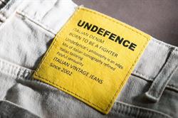 Undefence Florence - Jeans Collection, Prato orari di apertura