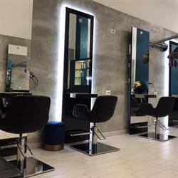 Giurò Hairdressing, Rosate orari di apertura
