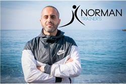 Norman Trainer, Roma orari di apertura