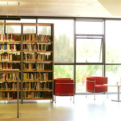 Biblioteca Comunale Oriana Fallaci, Magenta orari di apertura