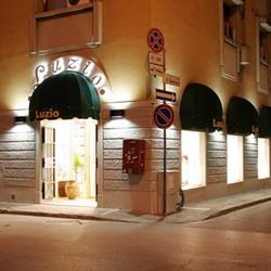 LUZIO abbigliamento, Pontedera orari di apertura