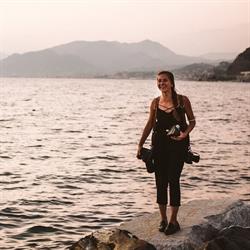Ilaria Murtas fotografo Genova Puntolab, orari di apertura
