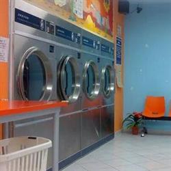 Express Wash di Bernardo Anna, Poggio alla malva orari di apertura