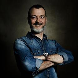 Simone Bacci Photographer, Arezzo orari di apertura
