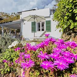 Casa Liguria, Cavi orari di apertura