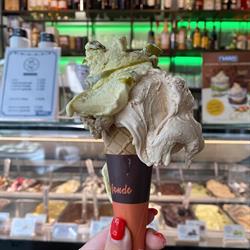 Latino cafe & bistrot, Campi Salentina orari di apertura