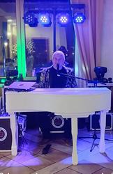 Adriano Mandato Musica Spettacoli Eventi, Roggiano Gravina orari di apertura