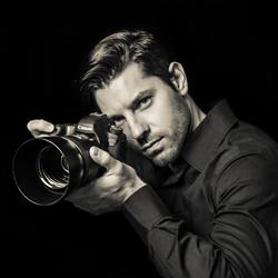 Riccardo Tinelli Photographer, Seregno orari di apertura