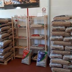 House Pellet, Terrarossa orari di apertura