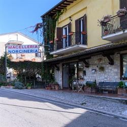 Martinelli Carni S.A.S, Strettura orari di apertura