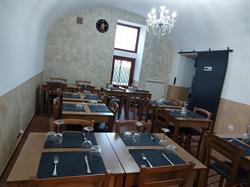 Pizzeria Trattoria L'Artigiano, Capestrano orari di apertura