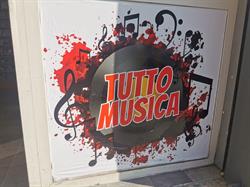 Tutto Musica, Nola orari di apertura