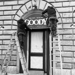 GOODY 1976, Roma orari di apertura