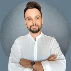 Luca Sacco - Digital Strategist, Penne orari di apertura