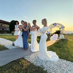 Re Belle Sposa, Rivoli orari di apertura