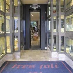 Tres Joli SRL, San Pietro Vernotico orari di apertura