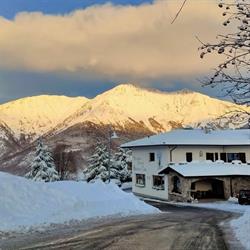 Ristorante Pizzeria Quattro Cime, Oltre il Colle orari di apertura