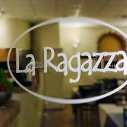 La Ragazza, Milano orari di apertura