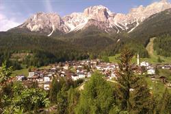 Agenzia Immobiliare I.f.i. Do Gasperina Naina Stefano, Padola orari di apertura