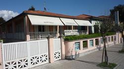 Agenzia Immobiliare Tesconi Di Tesconi & C.snc, Marina di Pietrasanta orari di apertura
