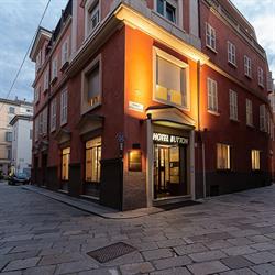 Hotel Button, Parma orari di apertura
