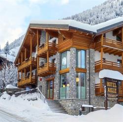 Albergo Aigle, Courmayeur orari di apertura