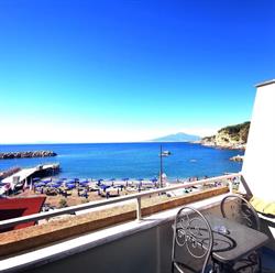 Albergo Baia Di Puolo SRL, Massa Lubrense orari di apertura