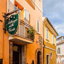 Albergo Della Corte 2 Stelle, Benevento orari di apertura