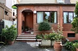 Albergo Tecla Di Laurenzi Italo, Mentana orari di apertura