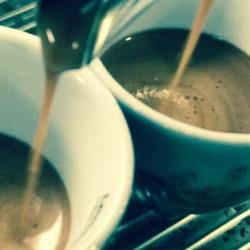 Bar Cafe' Latino, Russi orari di apertura