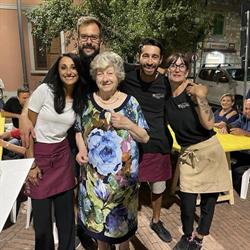 Bar Sport, Pisa orari di apertura