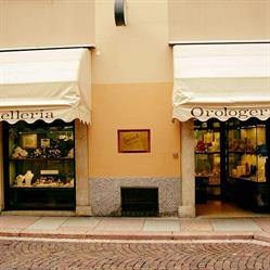 Bernardi R., Trento orari di apertura