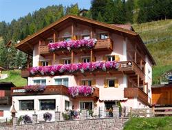 Garni Ariston Di Nogler Raffaella, Santa Cristina Valgardena orari di apertura