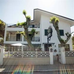 Hotel Eura Di Tongiani Maria Alessandra, Marina di Massa orari di apertura