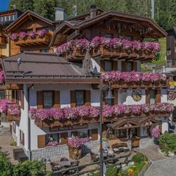 Hotel Garni' La Montanara, Madonna di Campiglio orari di apertura
