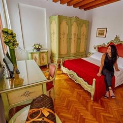 Hotel Riviera Dei Dogi Mira, orari di apertura