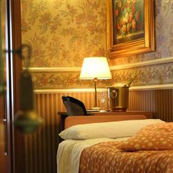 Il Nespolo D'oro SRL, Lariano orari di apertura