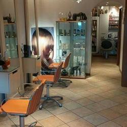 Parruchieri Capelli e Colore, Sanremo orari di apertura