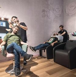 Parrucchiere Hair & Hair Di Cirino Alessandro, Salerno orari di apertura