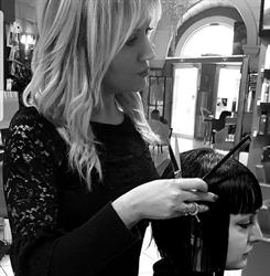 Cinzia Pastore, Lizzanello orari di apertura