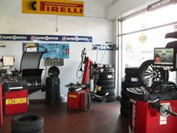 Pneus Service - mastro Michelin concessionario Pirelli Bridgestone Yokohama Toyo Radar, Camporosso orari di apertura