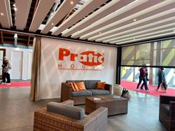 Pratic House, Tricesimo orari di apertura