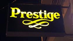 Prestige di Giuliano Raffaele, Follonica orari di apertura