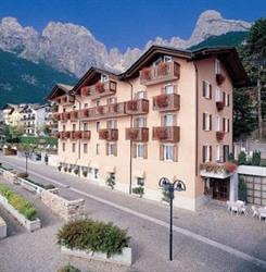 Hotel Stella Alpina a Molveno vista lago panoramica, orari di apertura