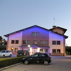 Orange Motel Hotel, Vergiate orari di apertura